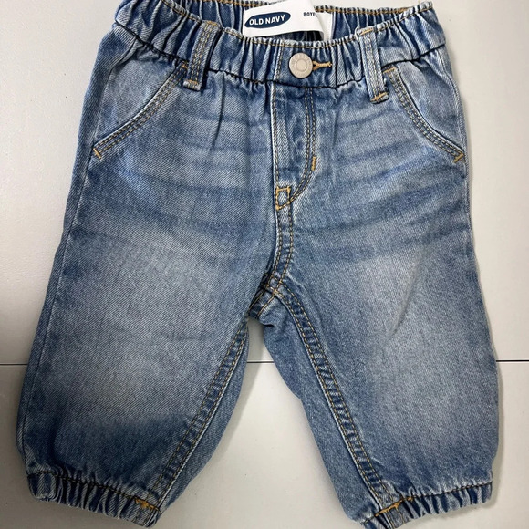 OLD NAVY BABY JEANS SIZE 3-6M - Picture 1 of 5